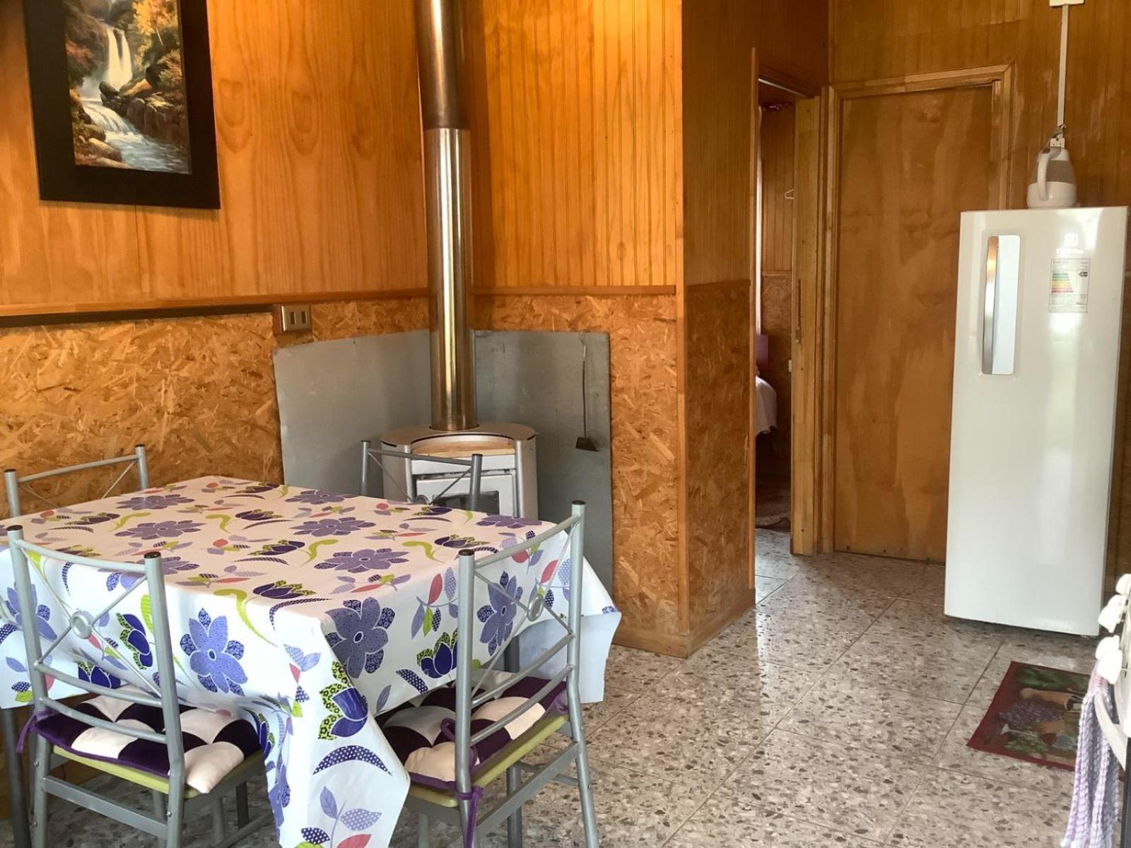 Hostal Y Cabanas Ventisquero ปูแอร์โต ปูยูวาปี ภายนอก รูปภาพ