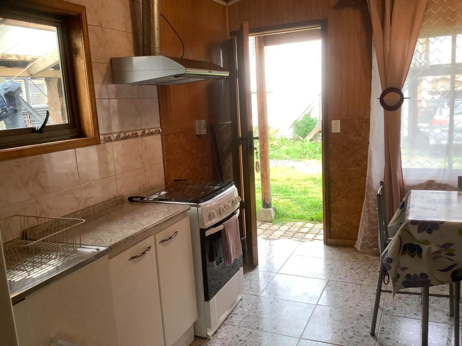 Hostal Y Cabanas Ventisquero ปูแอร์โต ปูยูวาปี ภายนอก รูปภาพ